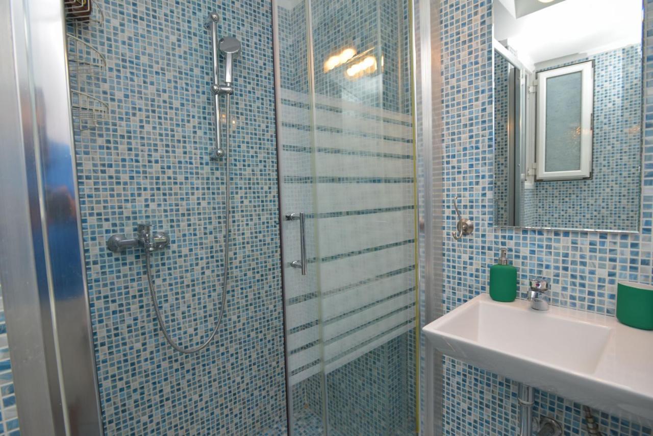 Athens Stylish Studio In Front Of Syntagma Metro Stop For 2 Екстер'єр фото